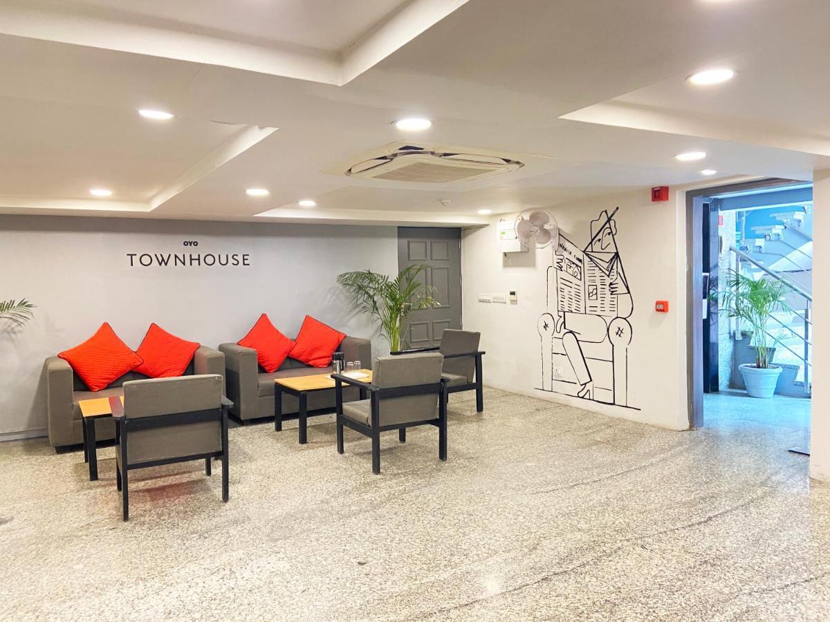 Hotel Golden Saffron By Qotel-Punjabi Bagh Ню Делхи Екстериор снимка