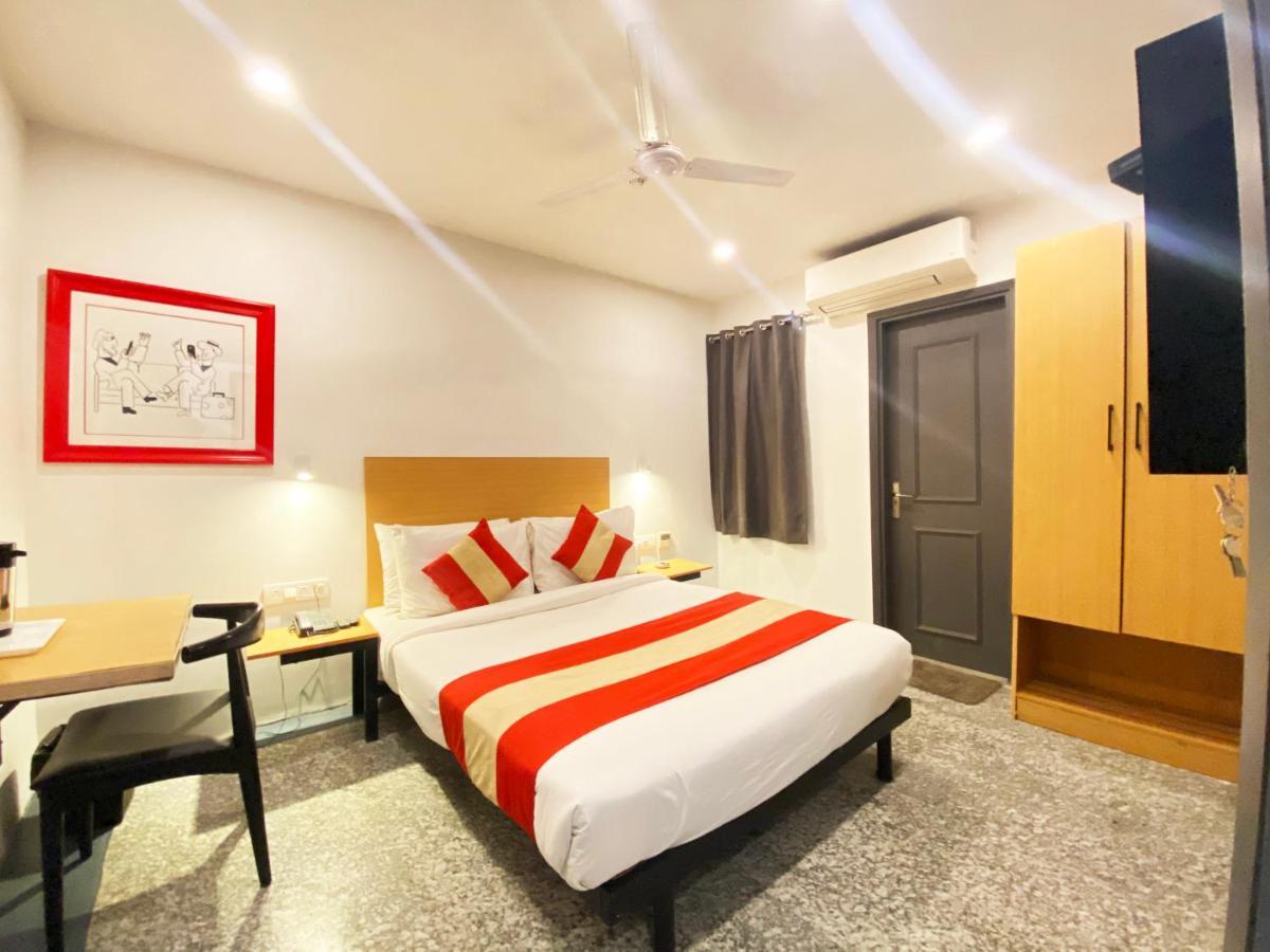 Hotel Golden Saffron By Qotel-Punjabi Bagh Ню Делхи Екстериор снимка