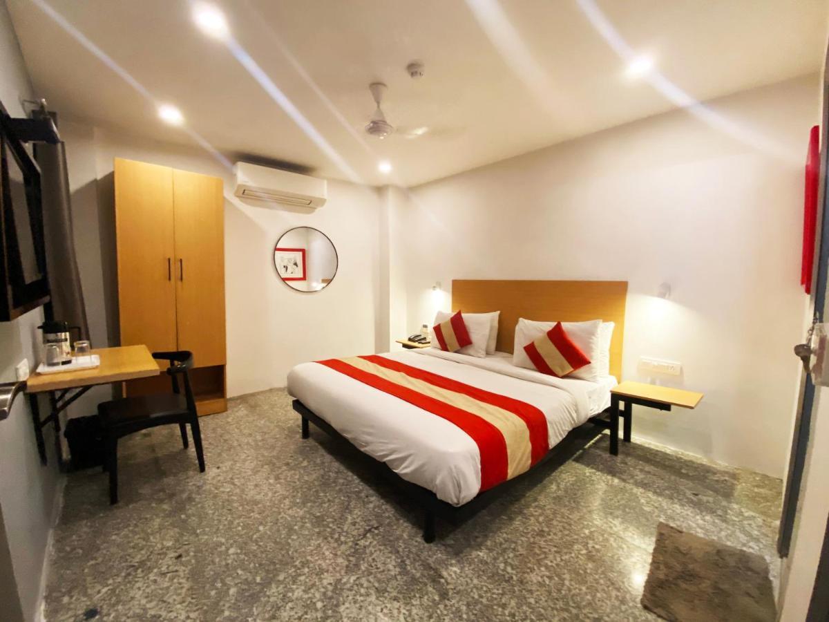Hotel Golden Saffron By Qotel-Punjabi Bagh Ню Делхи Екстериор снимка