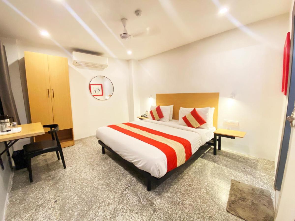 Hotel Golden Saffron By Qotel-Punjabi Bagh Ню Делхи Екстериор снимка