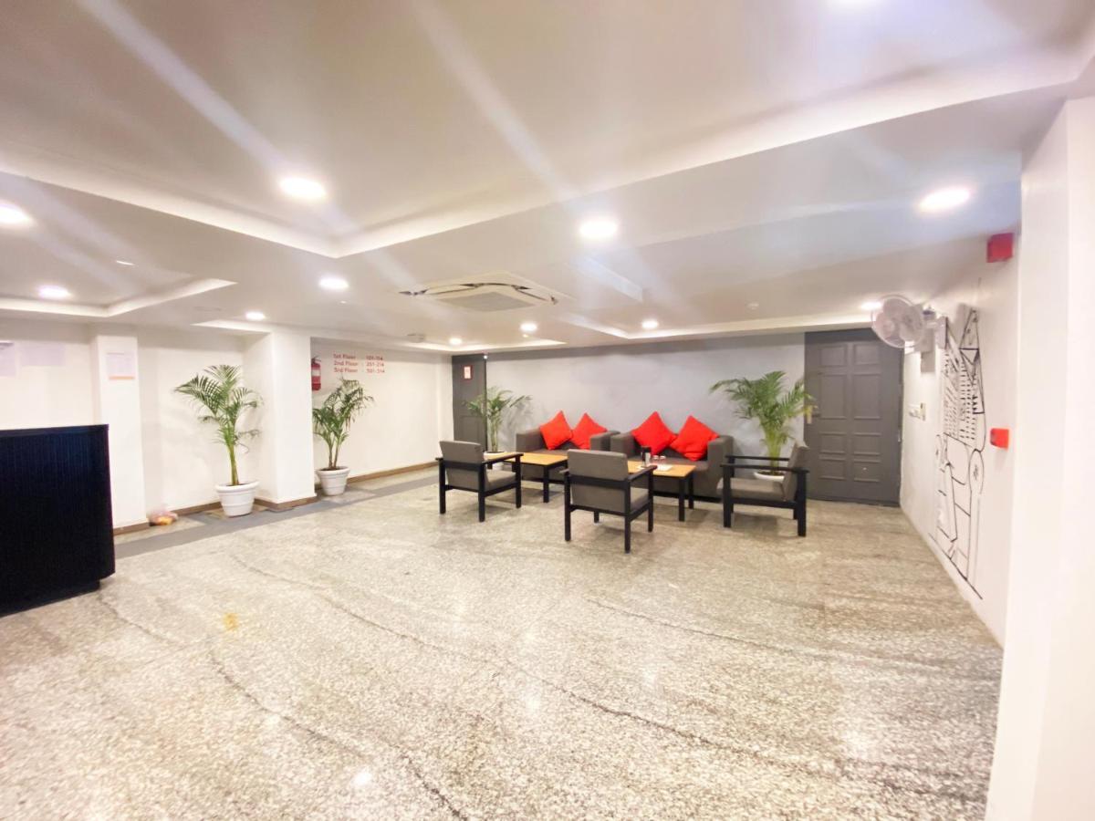 Hotel Golden Saffron By Qotel-Punjabi Bagh Ню Делхи Екстериор снимка