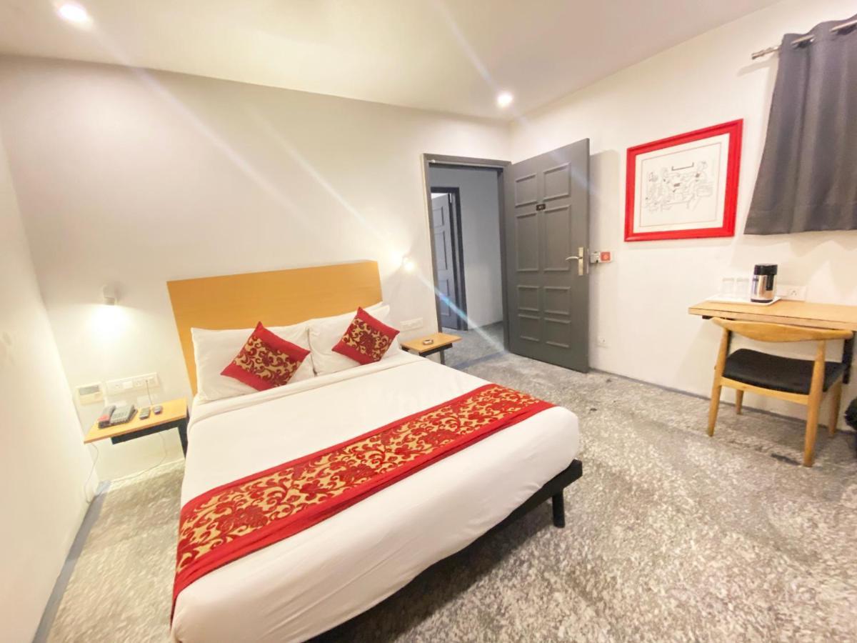 Hotel Golden Saffron By Qotel-Punjabi Bagh Ню Делхи Екстериор снимка