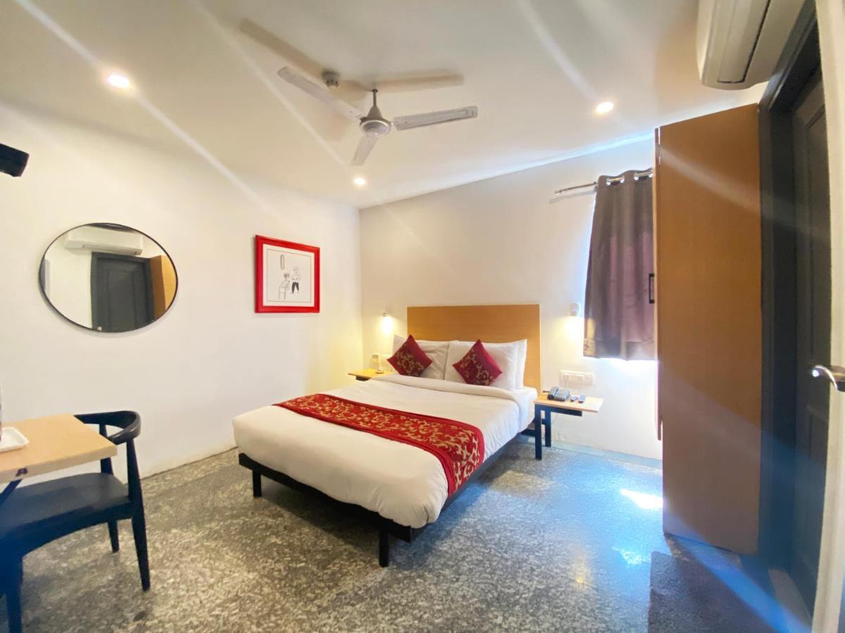 Hotel Golden Saffron By Qotel-Punjabi Bagh Ню Делхи Екстериор снимка