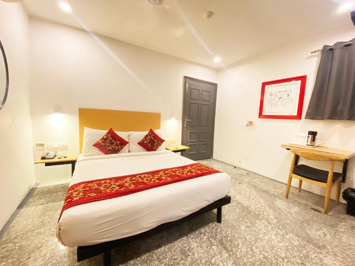 Hotel Golden Saffron By Qotel-Punjabi Bagh Ню Делхи Екстериор снимка