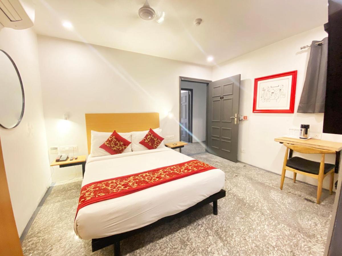 Hotel Golden Saffron By Qotel-Punjabi Bagh Ню Делхи Екстериор снимка