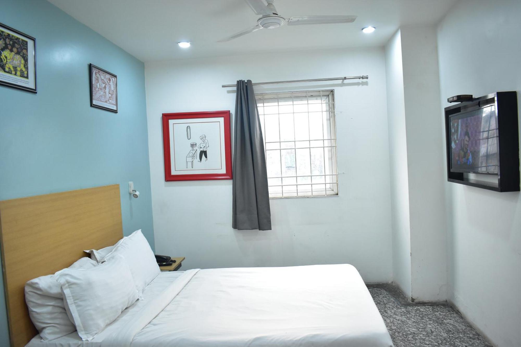 Hotel Golden Saffron By Qotel-Punjabi Bagh Ню Делхи Екстериор снимка
