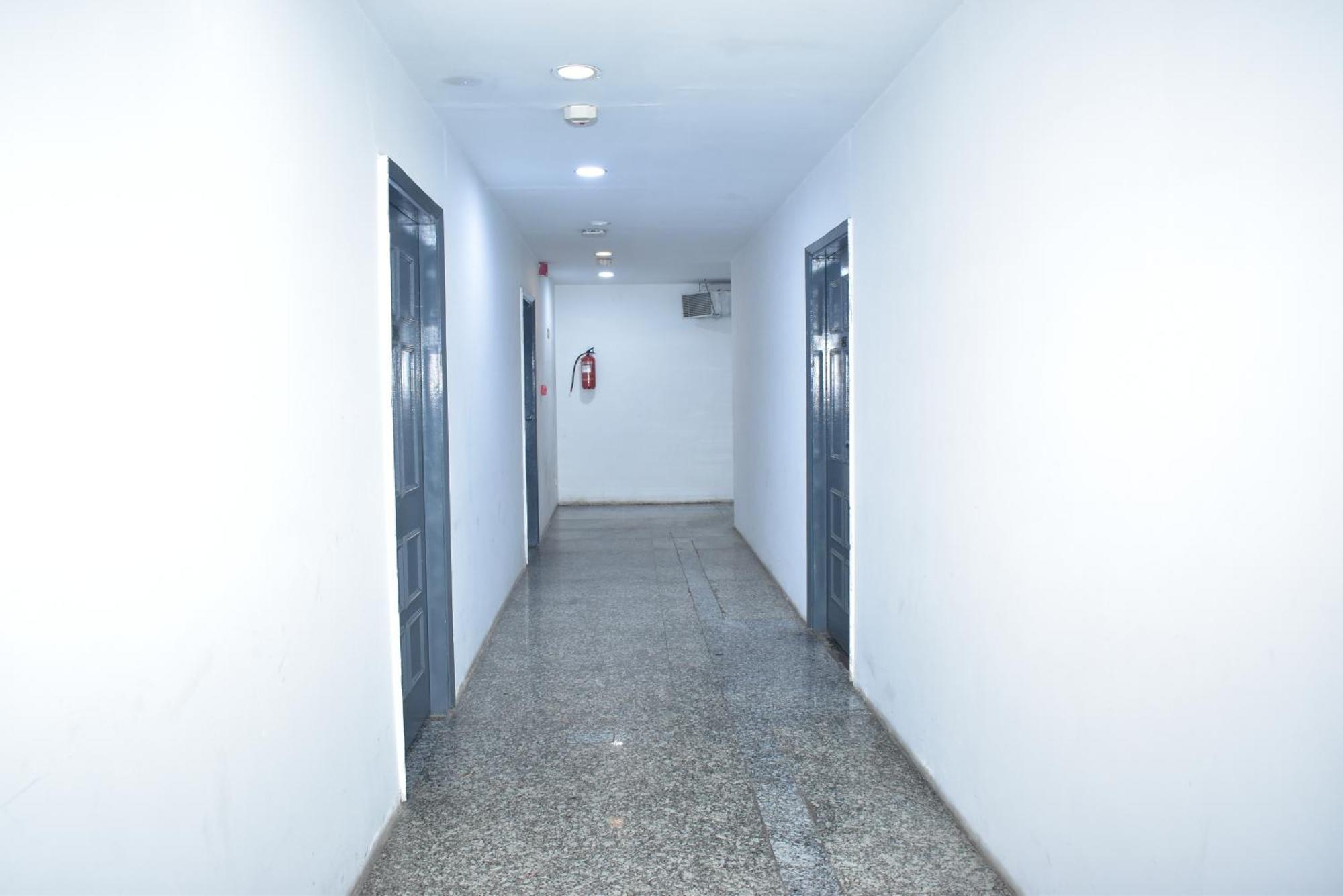 Hotel Golden Saffron By Qotel-Punjabi Bagh Ню Делхи Екстериор снимка