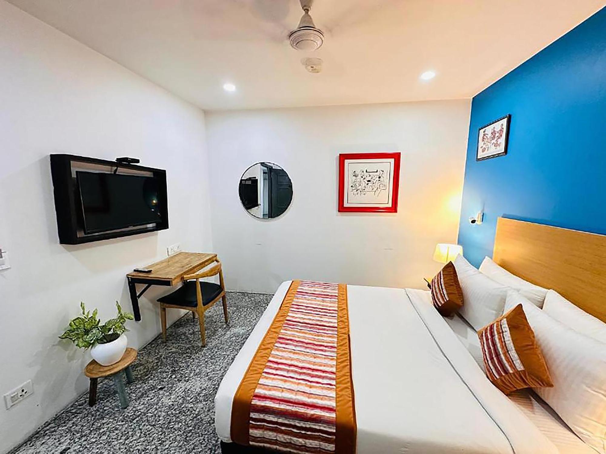 Hotel Golden Saffron By Qotel-Punjabi Bagh Ню Делхи Екстериор снимка